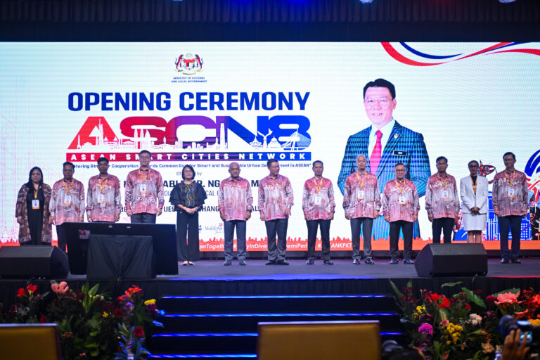 Yang Mulia Permanent Secretary at the Ministry of Transport and Infocommunications attended the 8th ASEAN Smart Cities Network Annual Meeting