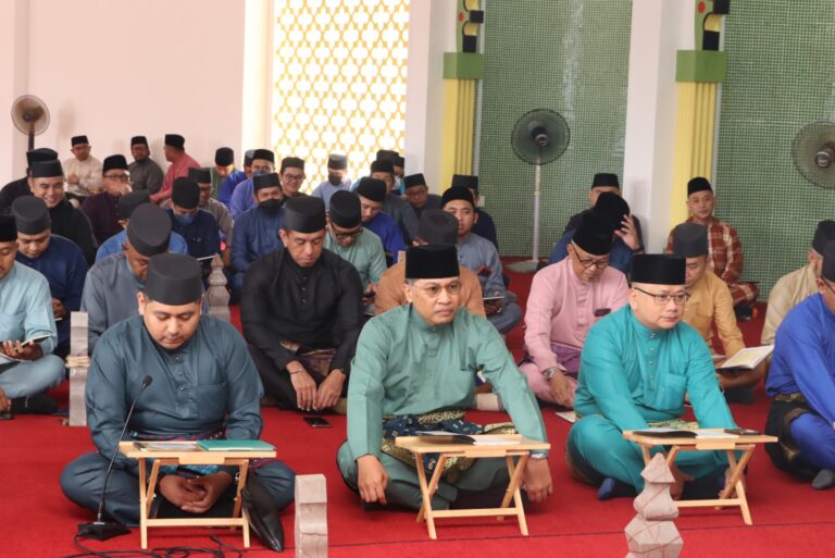 Majlis Bertahlil Di Kubah Makam Diraja bagi Kementerian Pengangkutan dan Infokomunikasi dan Jabatan-Jabatan serta Agensi-Agensi Di Bawahnya Bagi Tahun 1444H/2023M