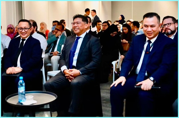 Town Hall Gathers Stakeholders in the Digital Community