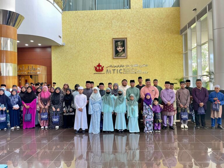 Majlis Ibadah Korban sempena Sambutan Hari Raya Aidiladha Kementerian Pengangkutan dan Infokomunikasi dan Jabatan-Jabatan serta Agensi-Agensi Pihak Berkuasa Di Bawahnya Bagi Tahun 1446H/2025M